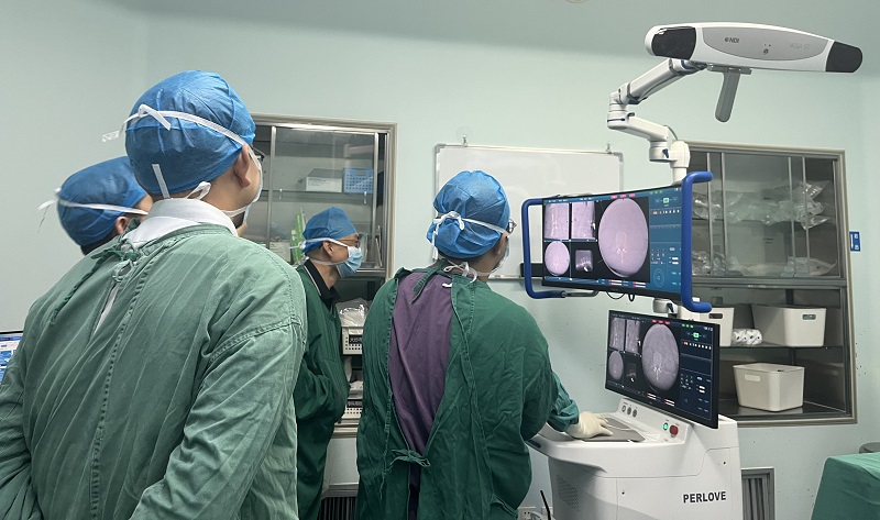 醫(yī)院使用骨科手術(shù)機器人